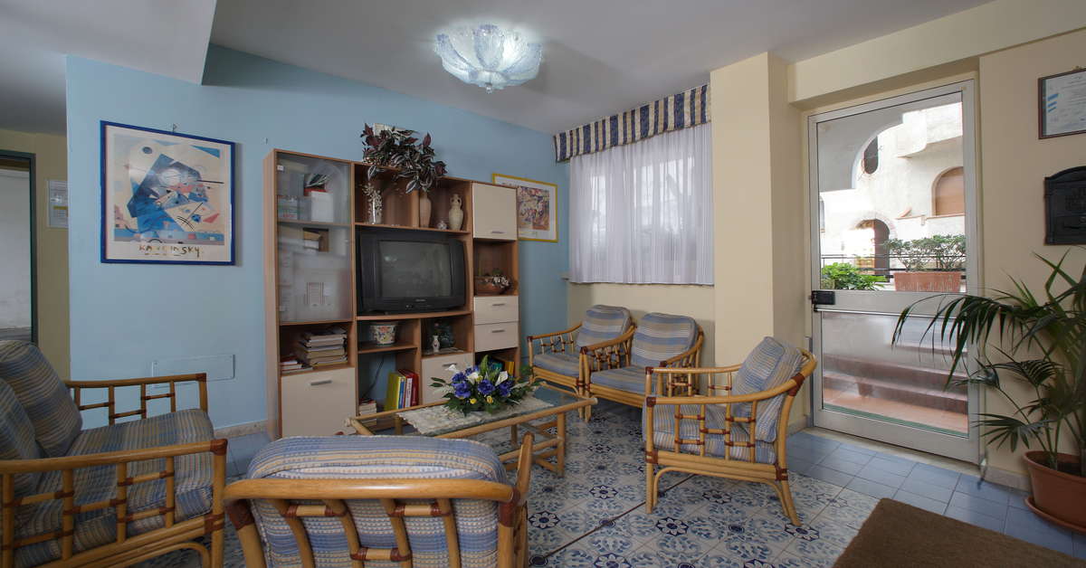 Ein Foto vom Innenbereich im Hotel Baia degli Dei