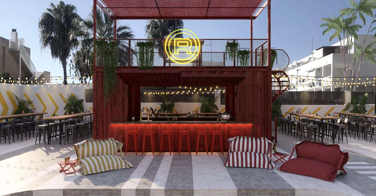 Een foto van Ryans Lola's Ibiza