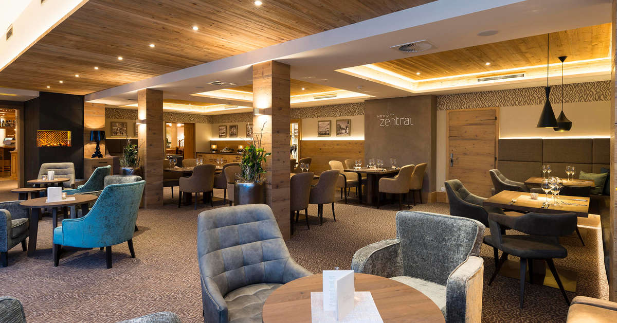 Een foto van het interieur van Hotel Zentral