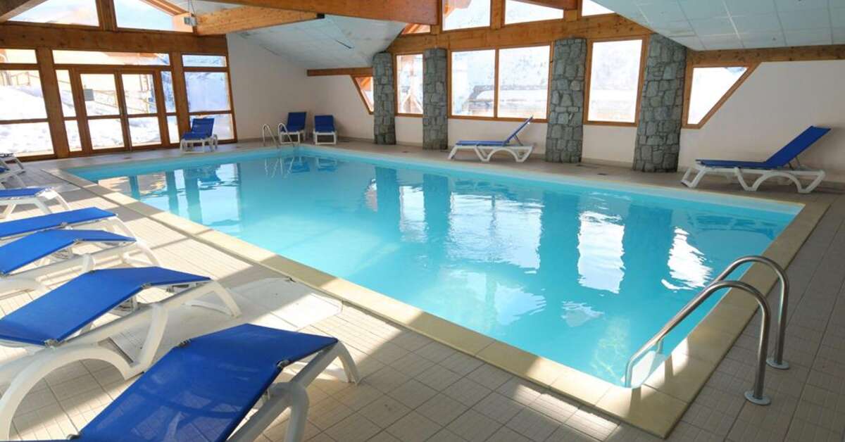 Een foto van het zwembad bij Residence Le Grand Panorama II