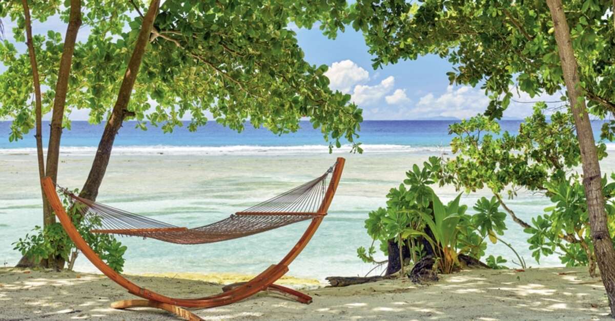 Een foto van het strand bij Hilton Seychelles Labriz Resort & Spa