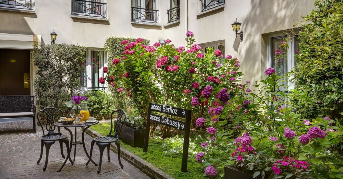 Een foto van het terras bij The Bastille Patio