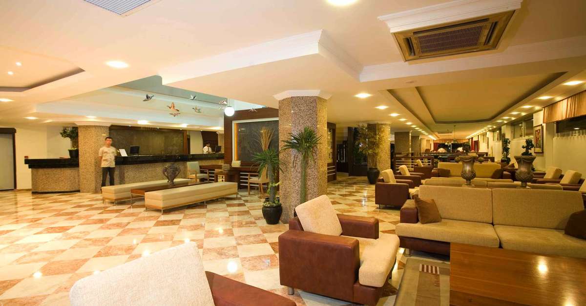 Een foto van het interieur van Fame Beach Hotel