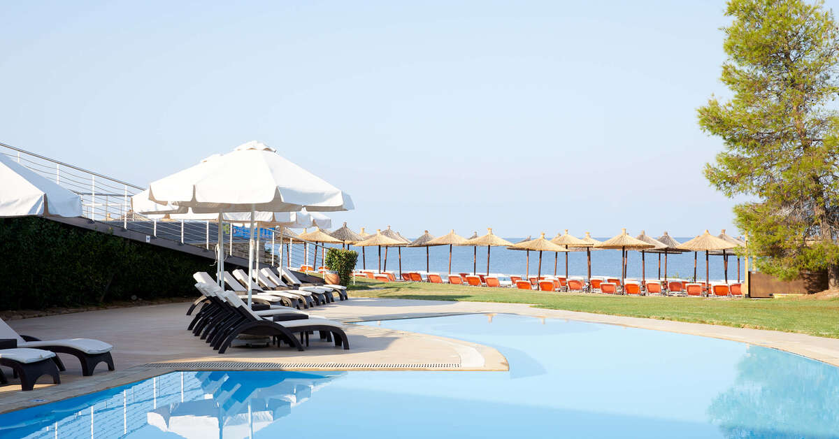Een foto van het zwembad bij Istion Club & Spa