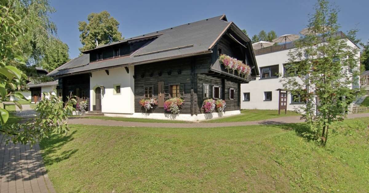 Een foto van de buitenkant van Vakantiepark Naturelhotel Schönleitn