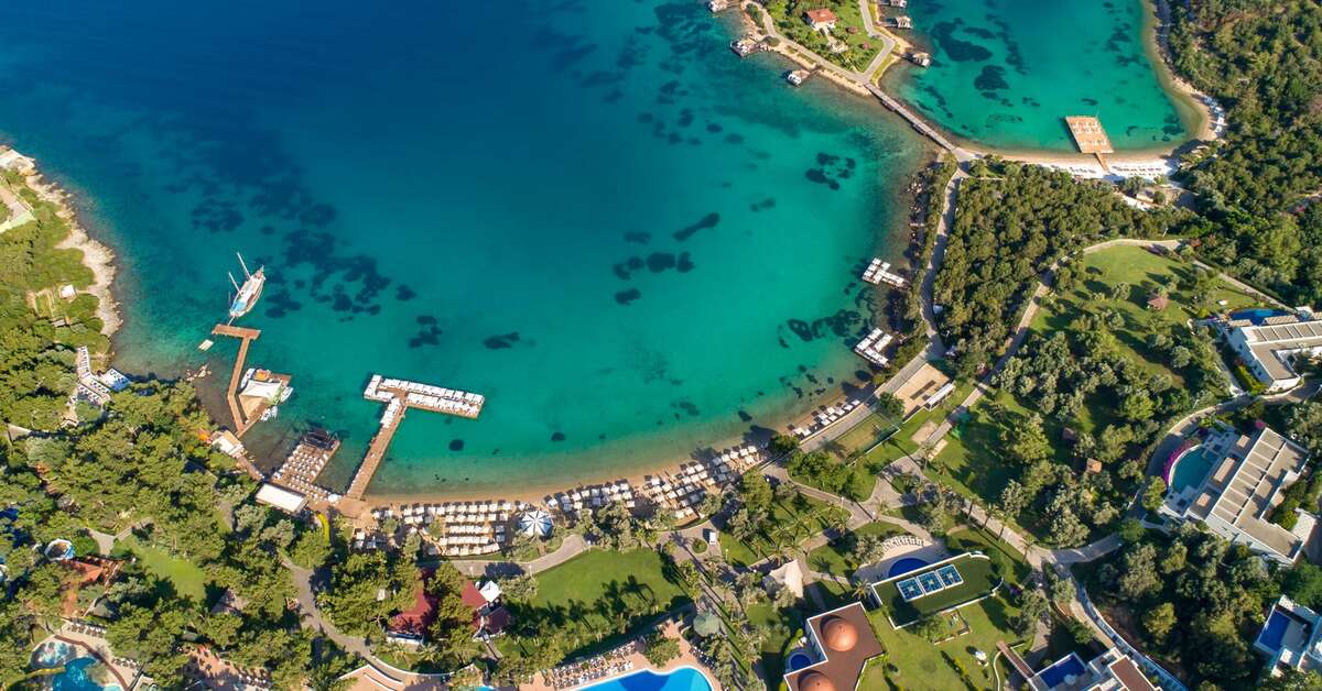 Een foto van het zwembad bij Rixos Premium Bodrum