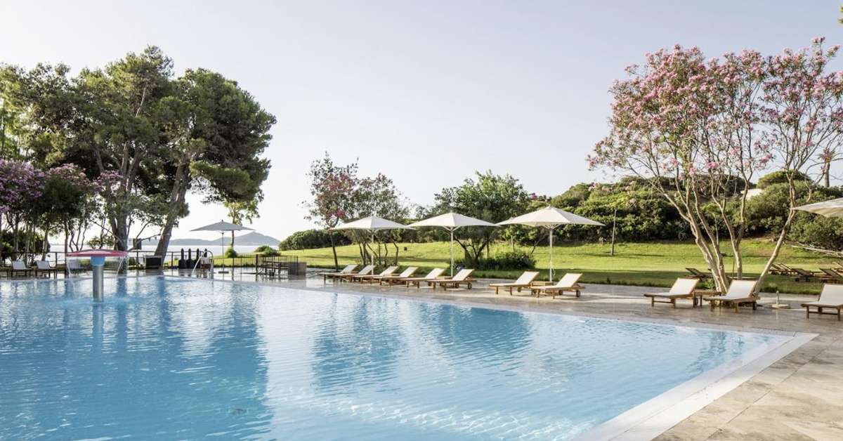 Een foto van het zwembad bij Falkensteiner Resort Capo Boi