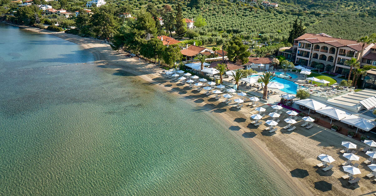 Een foto van het zwembad bij Anthemus Sea Beach Hotel & Spa
