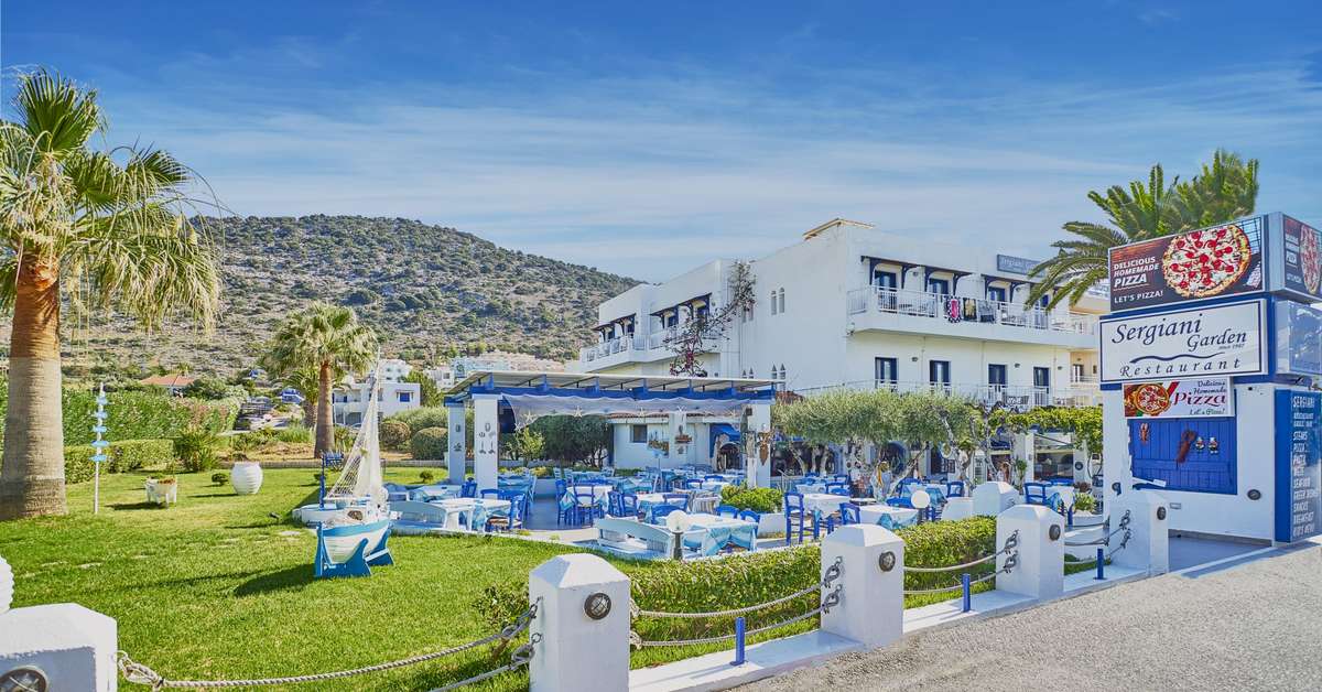 Een foto van de buitenkant van Sergiani Garden Hotel & Appartementen