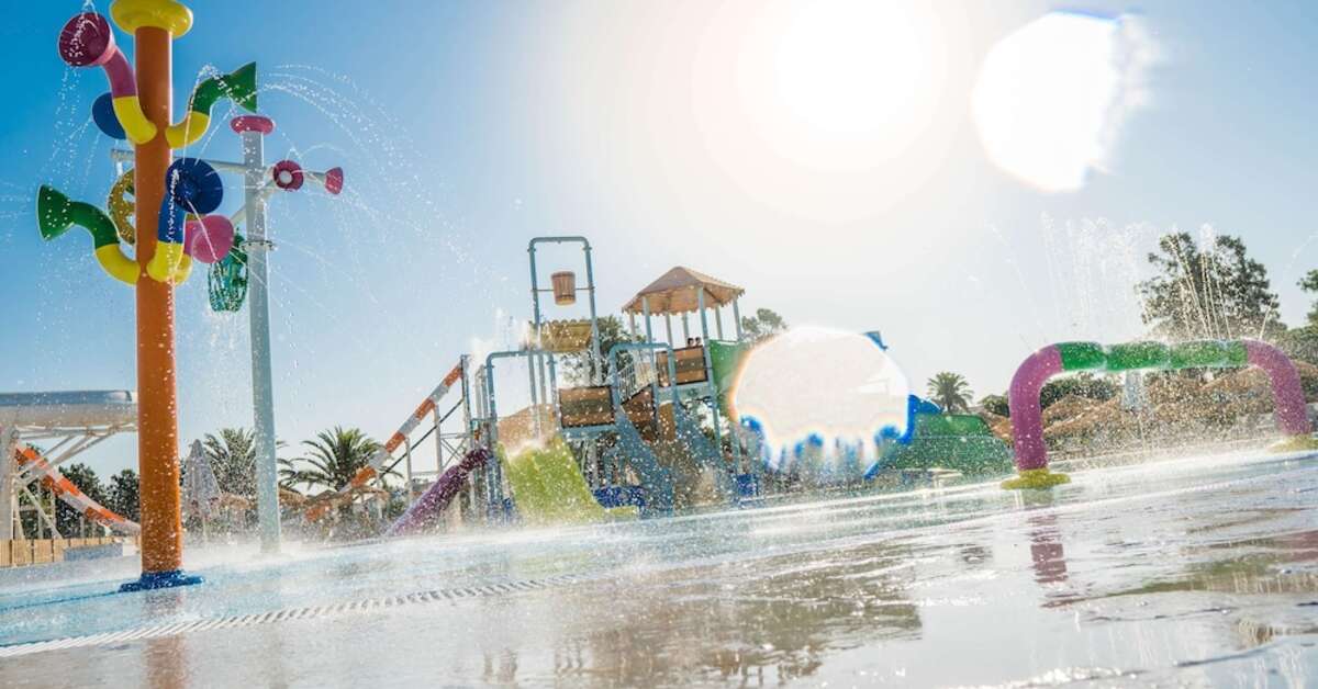 Een foto van het zwembad bij Alegria Costa Ballena