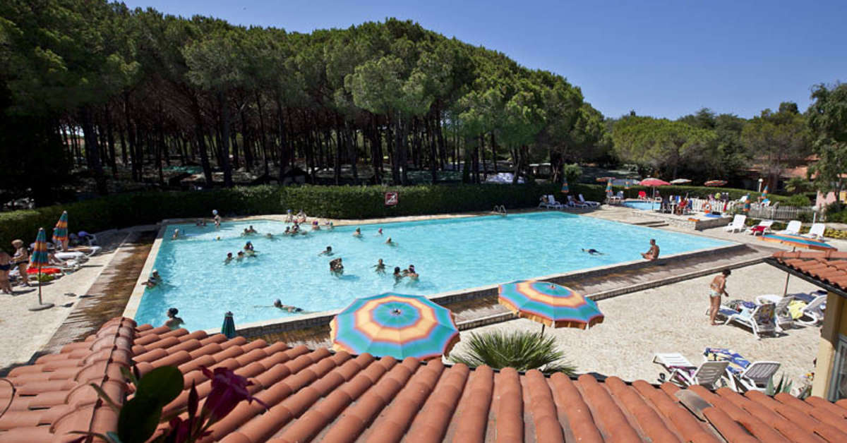 Een foto van het zwembad bij Camping Free Beach