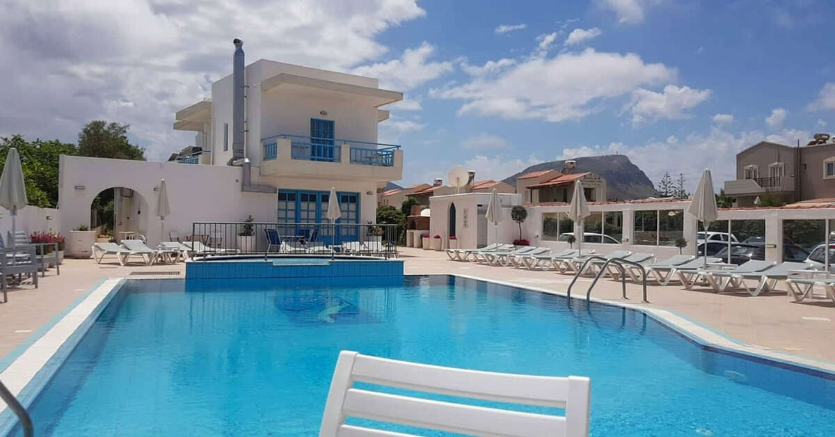 Een foto van het zwembad bij Kasapakis Aparthotel