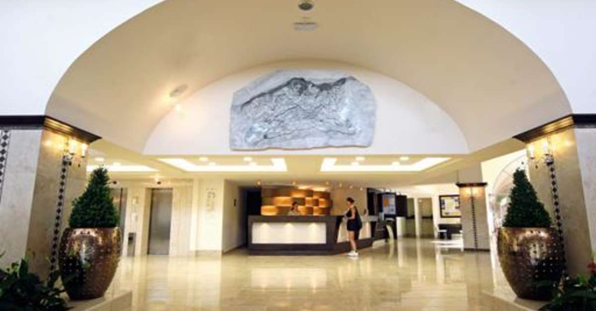 Een foto van het interieur van Hotel Ialyssos Bay