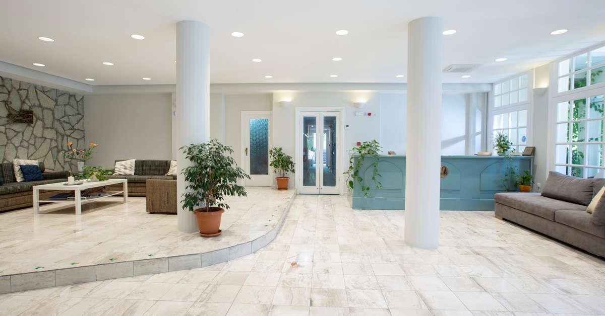 Een foto van het interieur van Odyssey Hotel