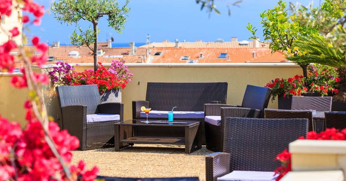 Ein Foto von der Terrasse im Hotel Mediterranee