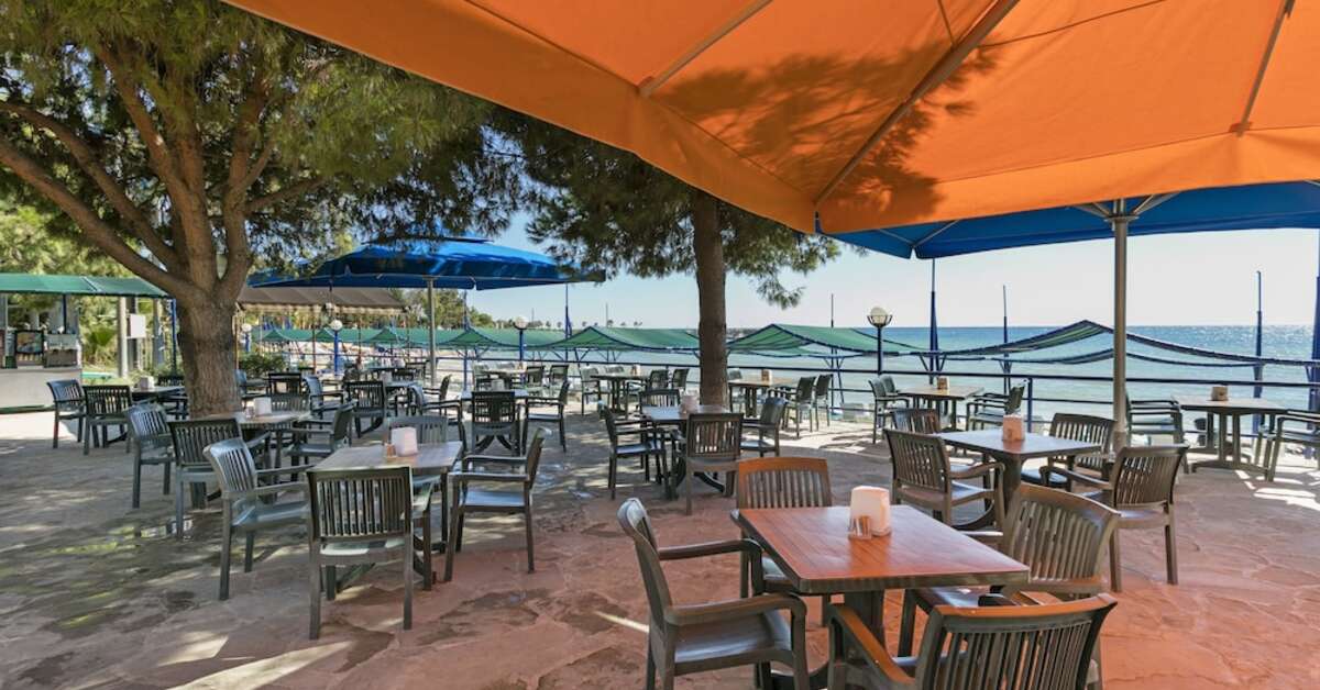 Een foto van het terras bij Özkaymak Select Resort Hotel