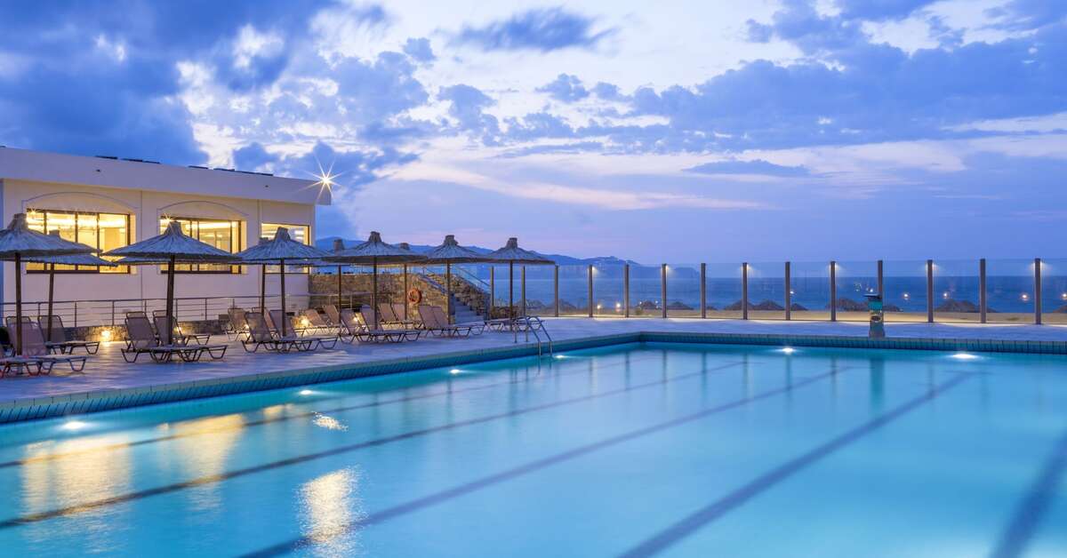 Een foto van het zwembad bij Civitel Creta Beach Hotel