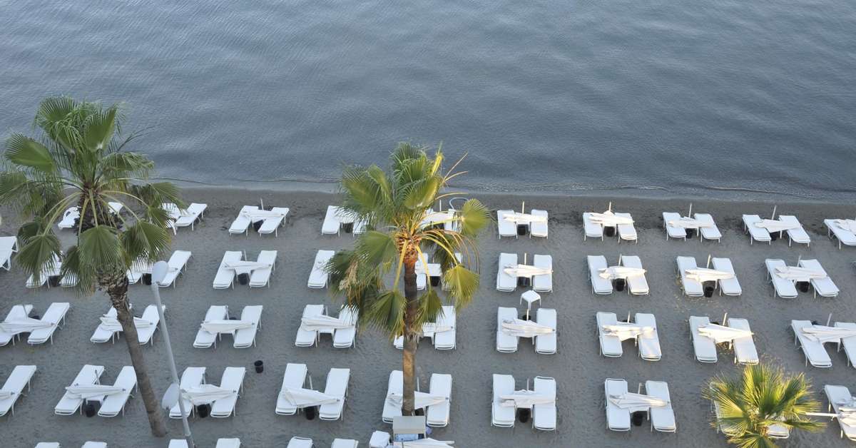Een foto van het strand bij Hotel Yunus