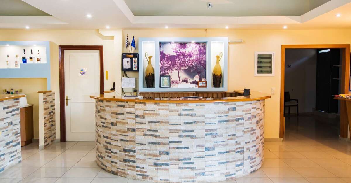 Een foto van het interieur van Kyra Panagia Hotel