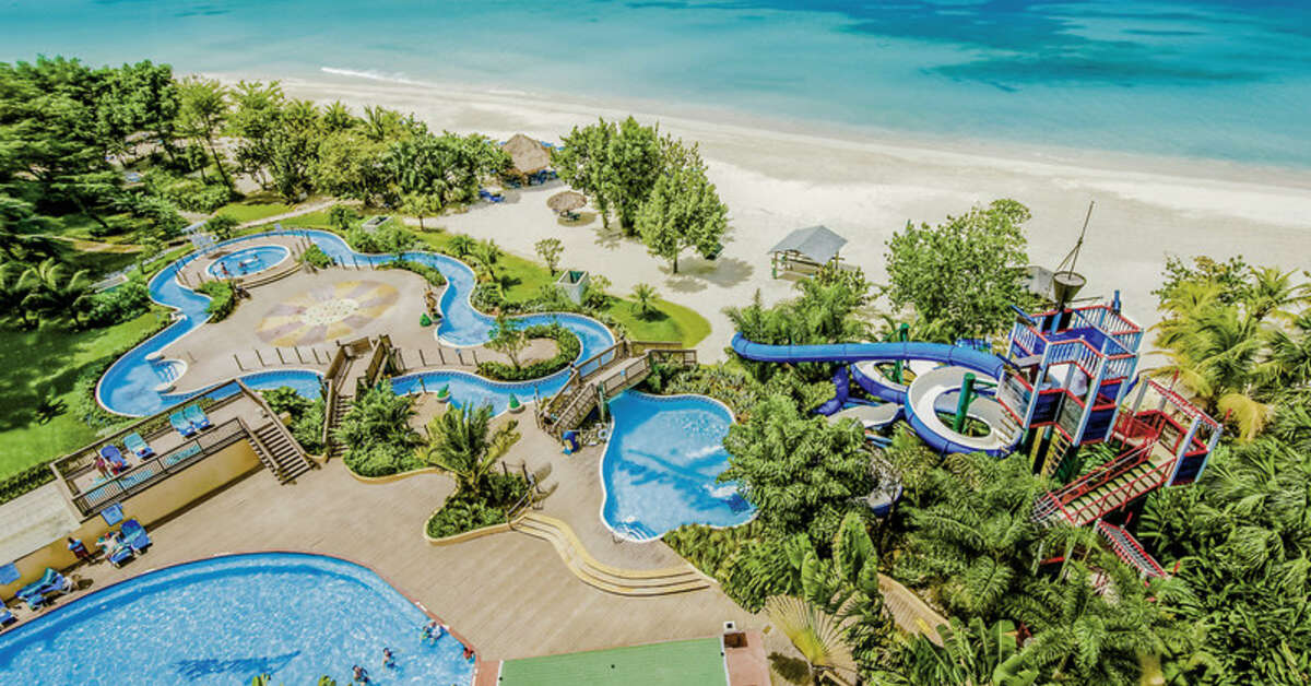 Ein Foto vom Pool im Beaches Negril Resort & Spa