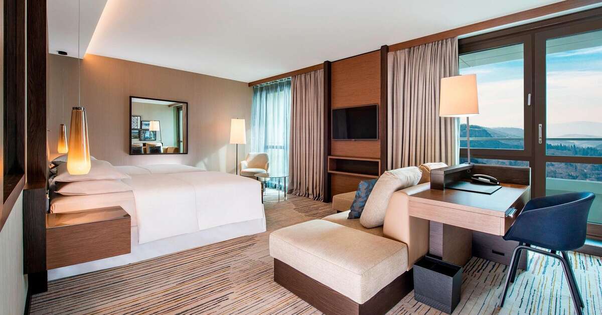 Een foto van Sheraton Grand Tbilisi Metechi Palace