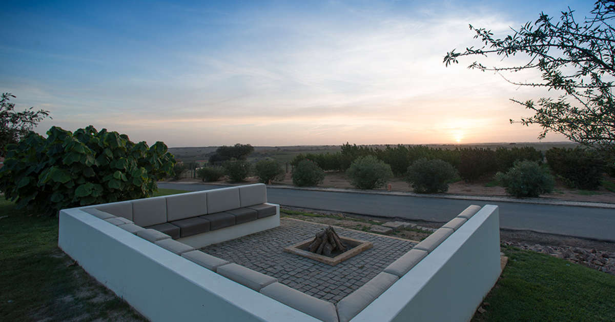 Een foto van het terras bij Vila Gale Alentejo Vineyards