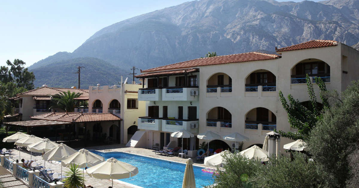 Een foto van het zwembad bij Kampos Village Resort