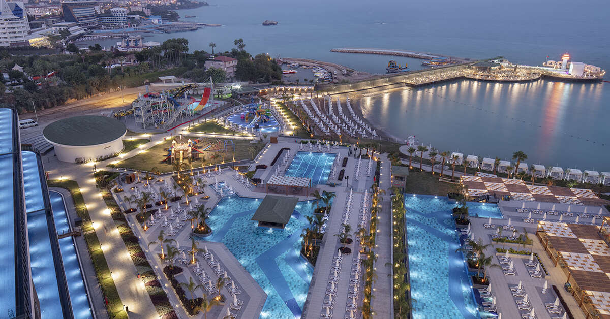 Een foto van het zwembad bij Mylome Luxury Hotel & Resort