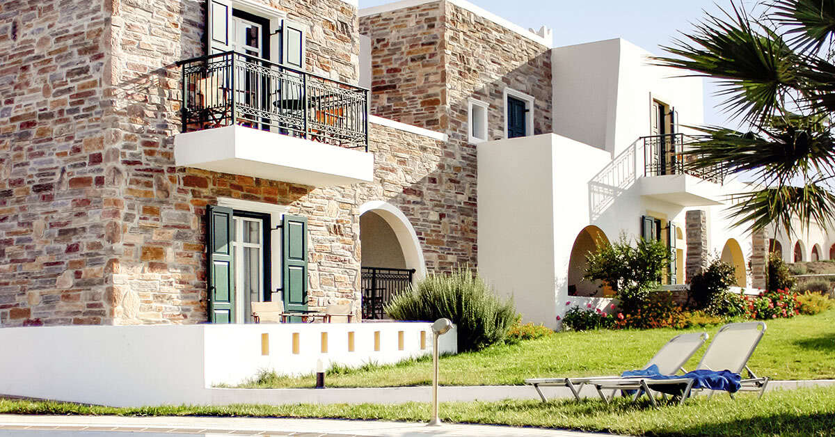 Een foto van het zwembad bij Naxos Palace Hotel