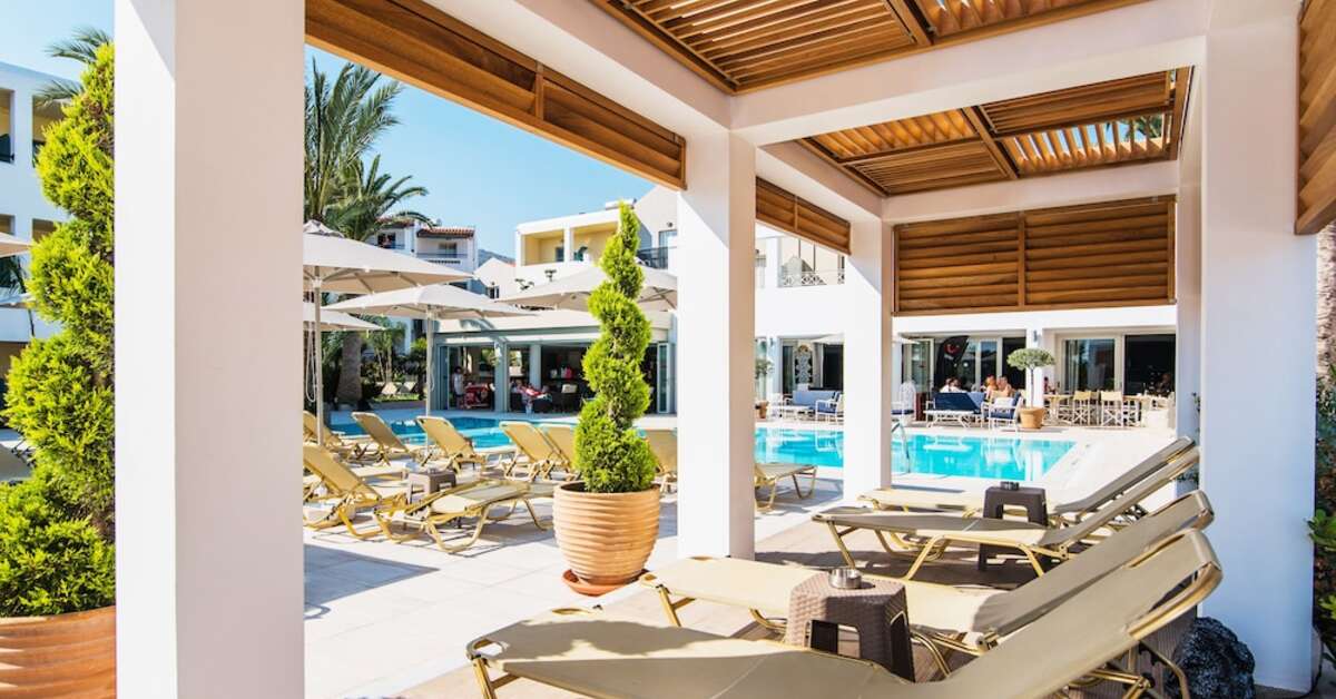 Een foto van het zwembad bij Dedalos Hotel