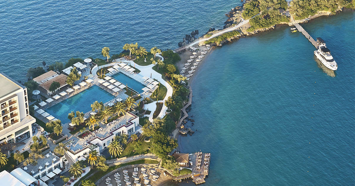 Een foto van het zwembad bij Corfu Imperial Grecotel Beach Luxe Resort