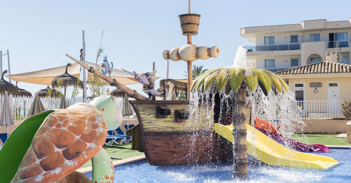 Een foto van het zwembad bij Playa Garden Selection Hotel & Spa