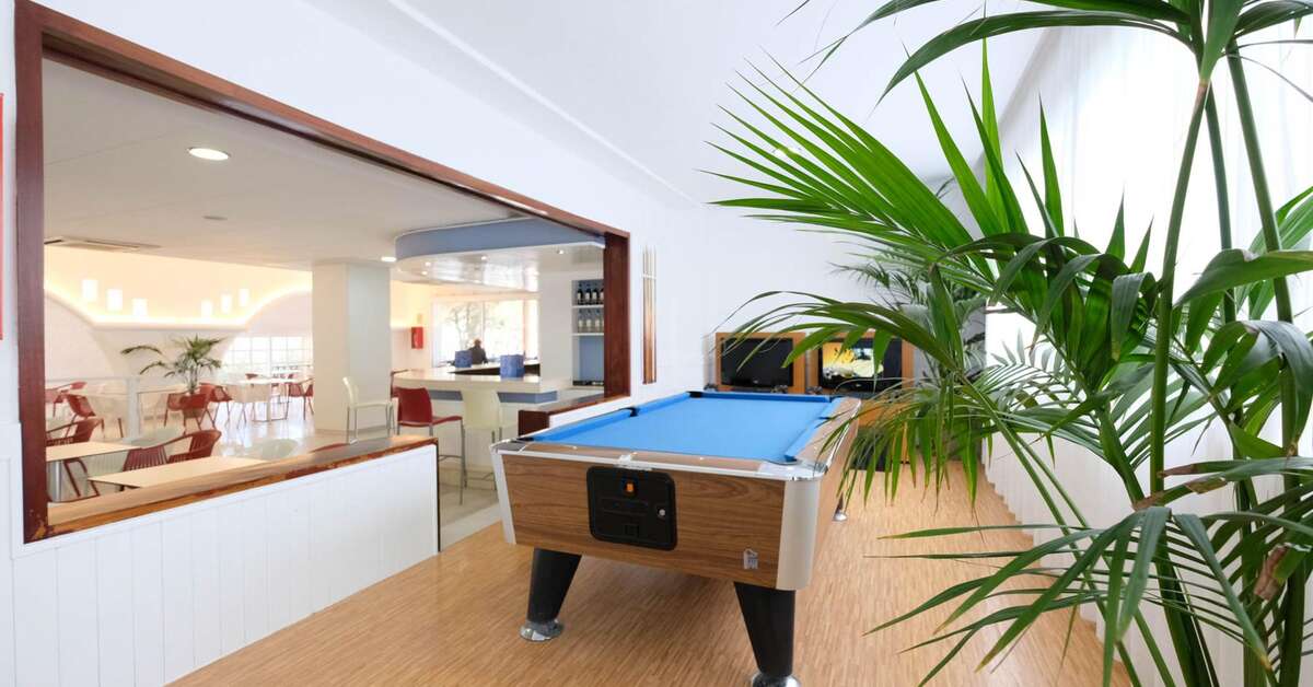 Een foto van de faciliteiten bij azuLine Hotel Bergantin