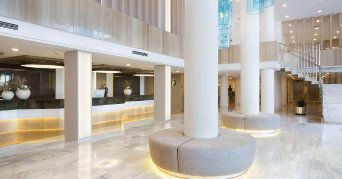 Een foto van het interieur van Grupotel Gran Vista & Spa