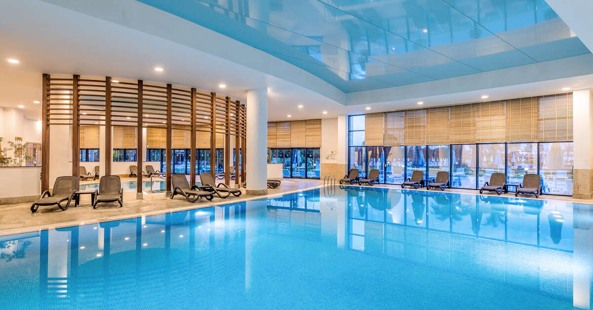Een foto van het zwembad bij Hotel Baia Lara