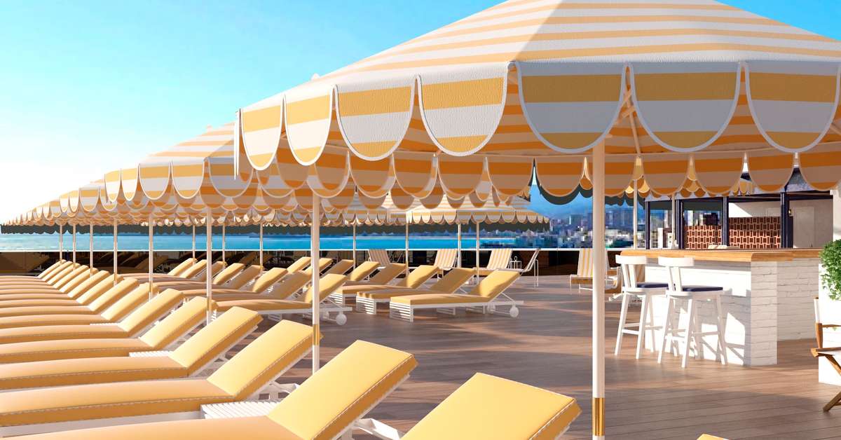 Een foto van het terras bij H10 Puerto Poniente