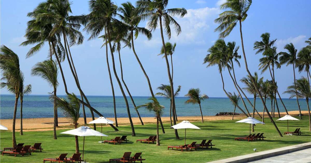 Een foto van het terras bij Anantaya Resort & Spa Chilaw