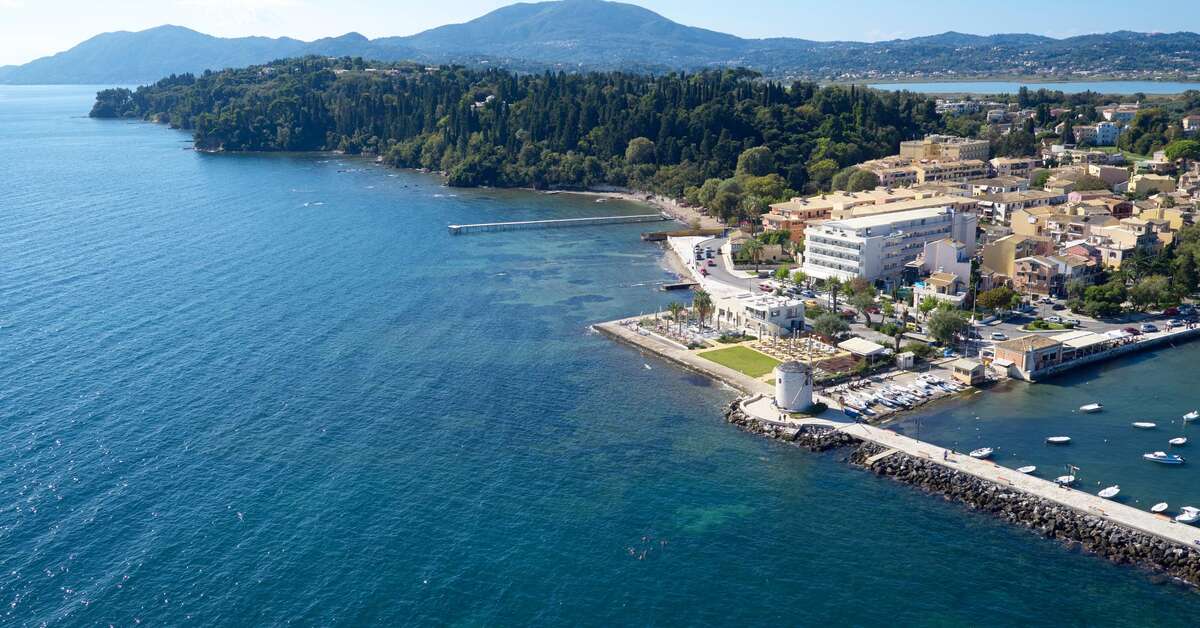 Een foto van de buitenkant van Mon Repos Palace Hotel