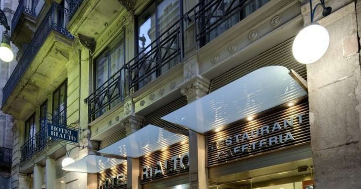 Een foto van de buitenkant van Hotel Rialto