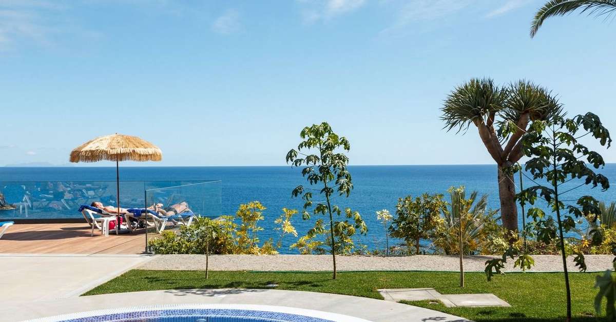 Een foto van het zwembad bij Hotel Baia Azul