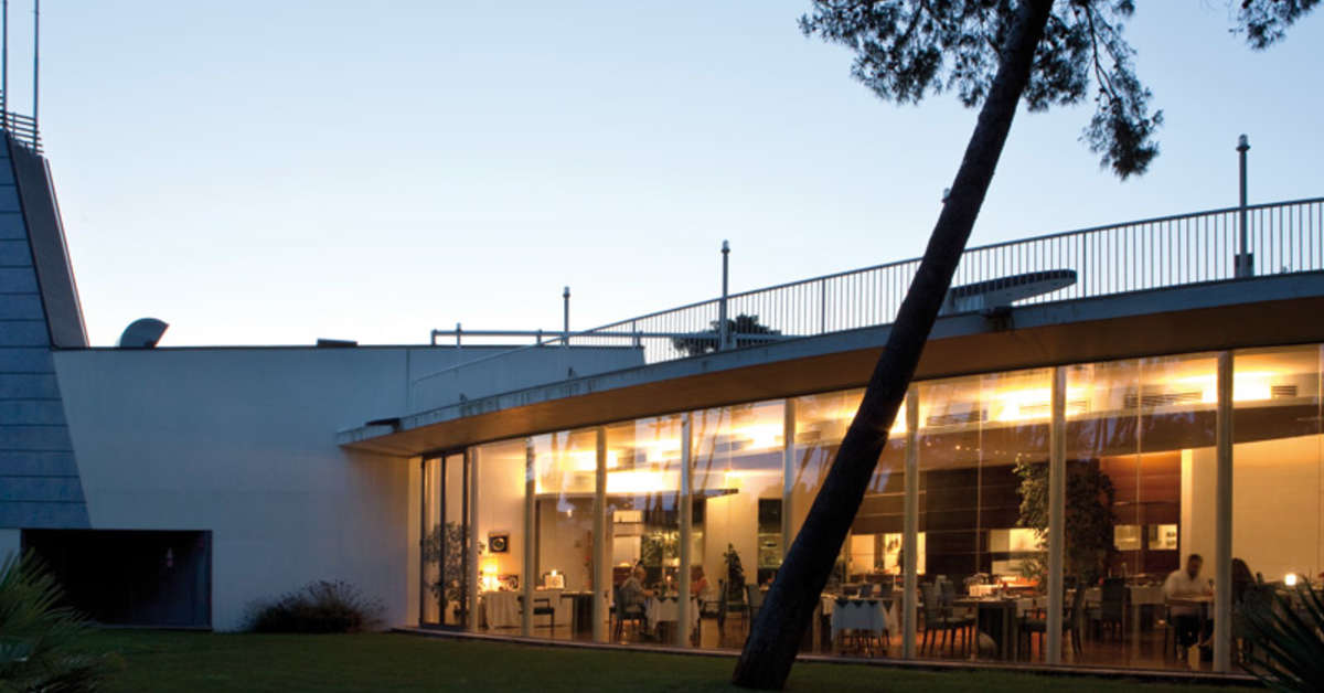 Een foto van de buitenkant van TH Tirrenia Green Park Resort