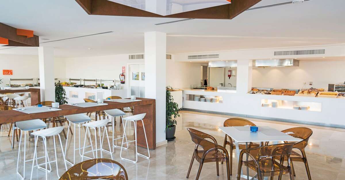 Een foto van de faciliteiten bij THB Naeco Ibiza