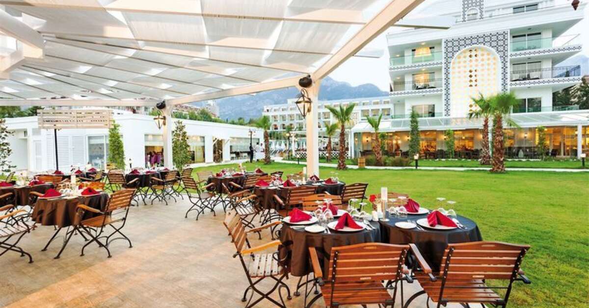 Een foto van het terras bij Karmir Resort & Spa