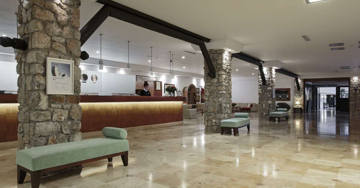 Een foto van het interieur van Marti Resort