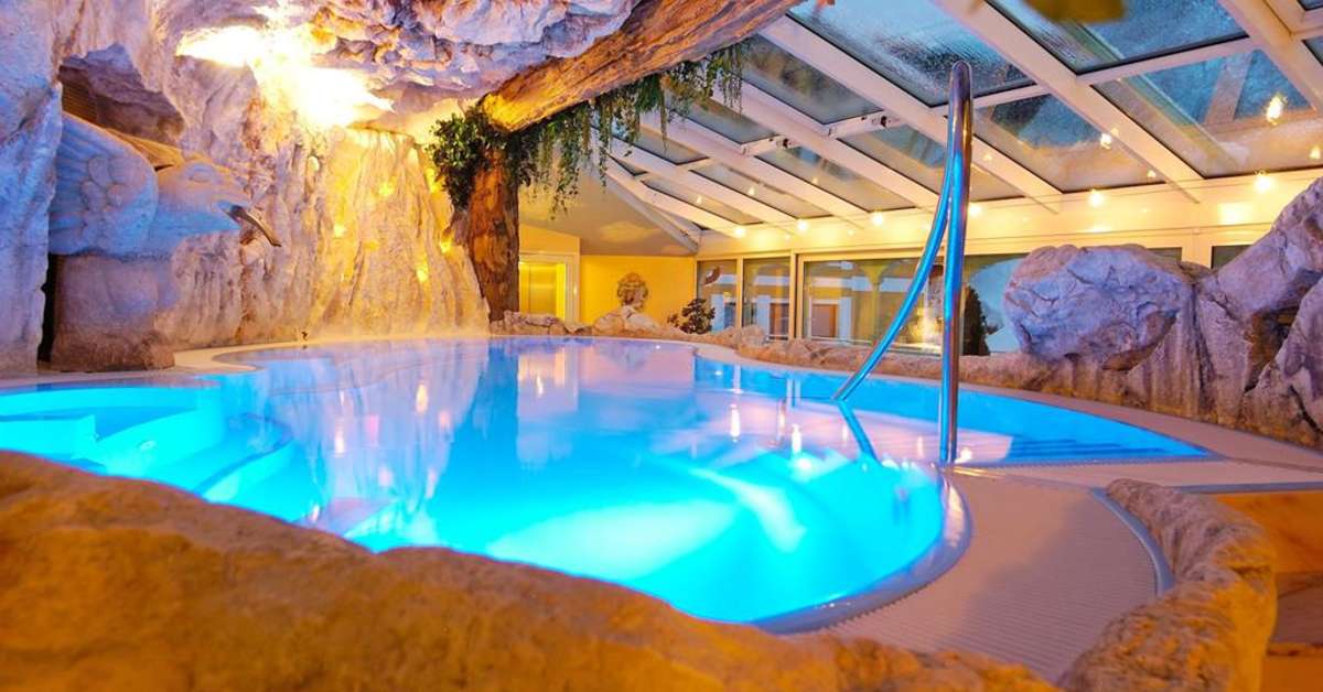 Een foto van het zwembad bij Hotel Bauer
