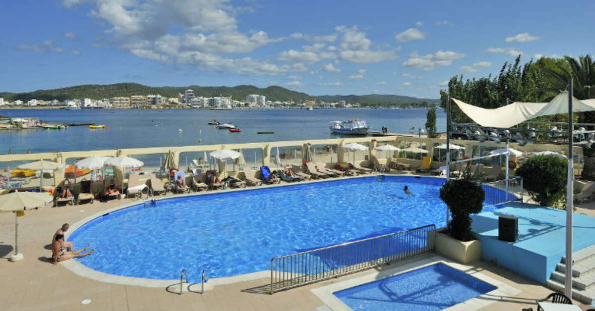 Een foto van het zwembad bij Innside by Melia Ibiza