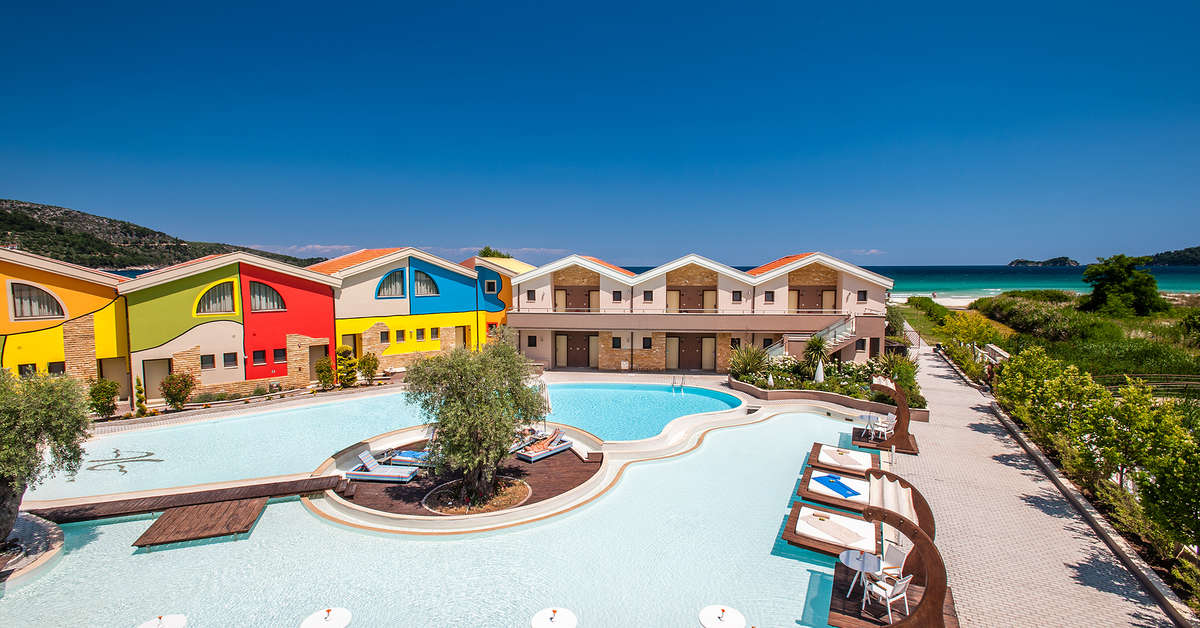 Ein Foto vom Pool im Alexandra Golden Boutique Hotel