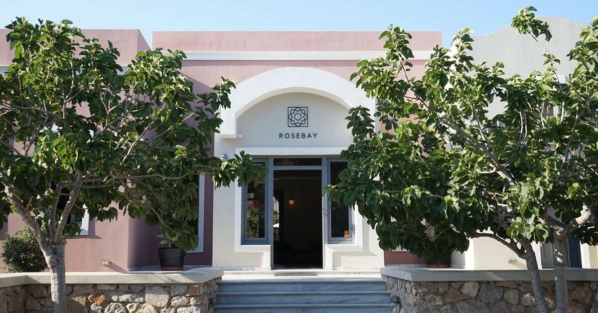 Ein Foto von der Außenansicht des Rose Bay Hotel