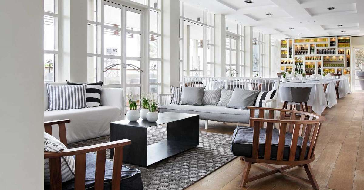 Een foto van het interieur van Hotel Arts Barcelona
