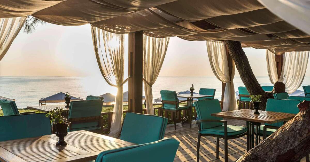 Een foto van het terras bij Rixos Beldibi